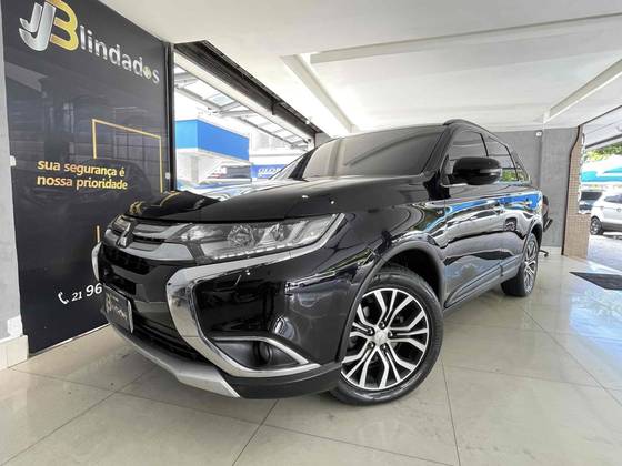 MITSUBISHI OUTLANDER 3.0 GT 4X4 V6 24V GASOLINA 4P AUTOMÁTICO